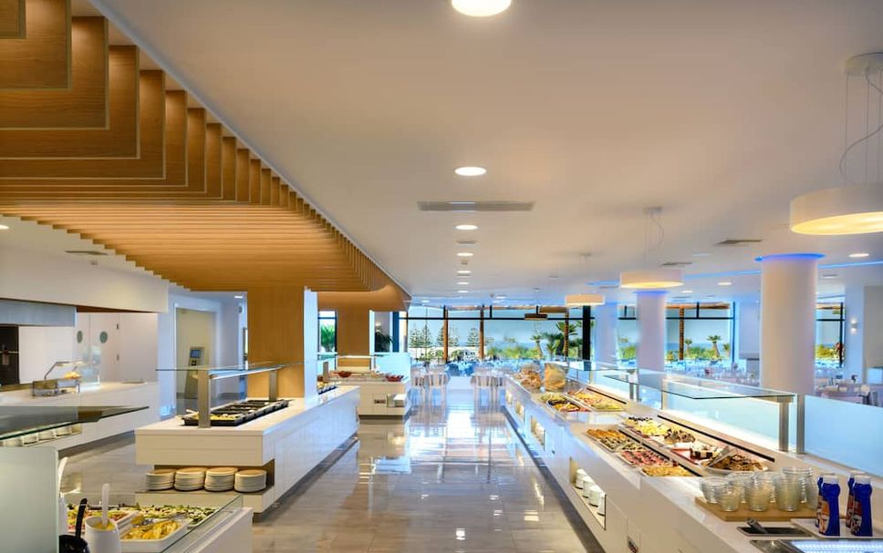 Buffet Photo