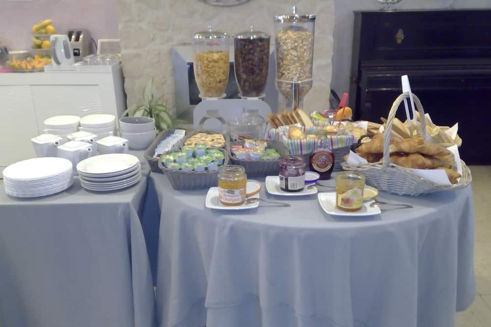 Buffet Photo