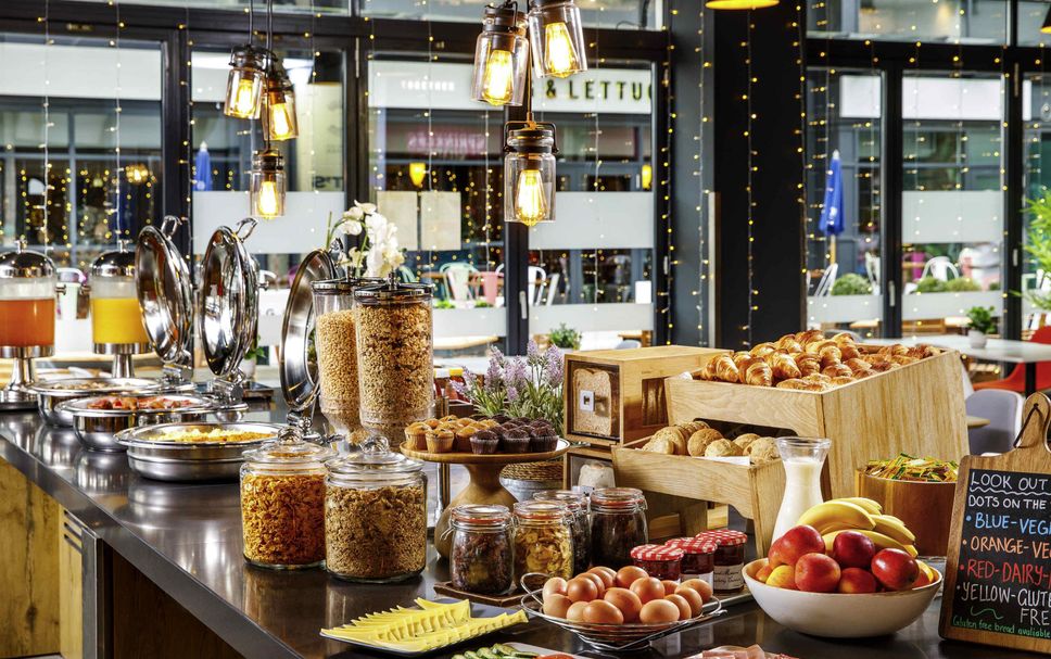 Buffet Photo