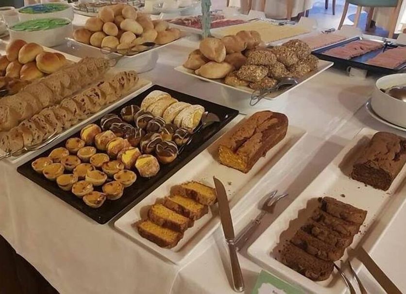 Buffet Photo