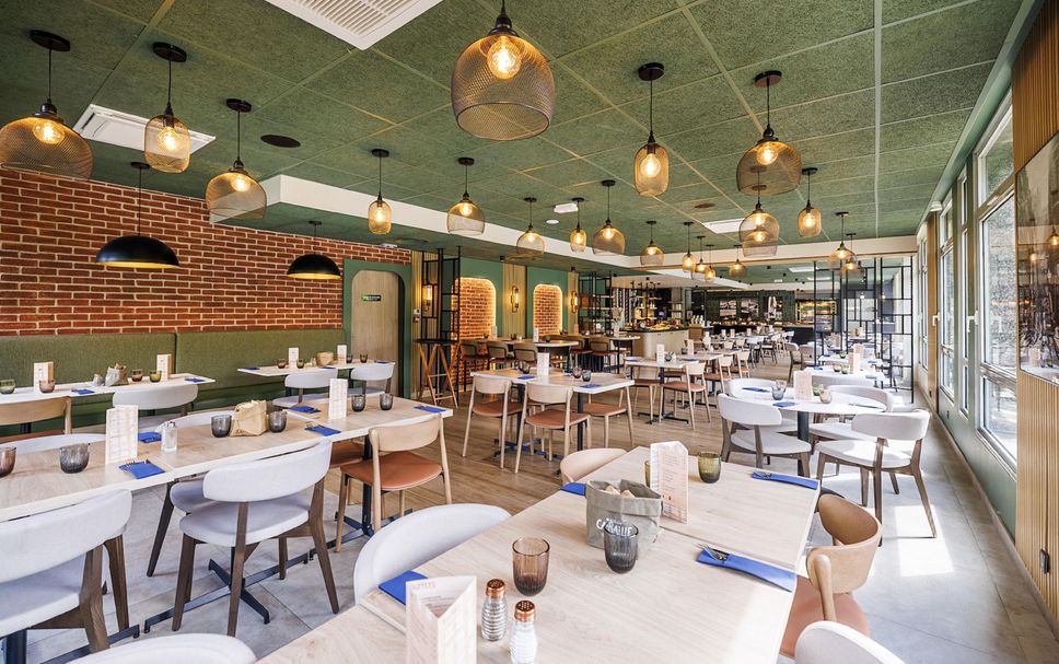 Restaurant Photo