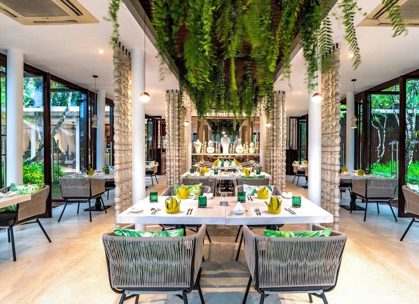 Restaurant Photo