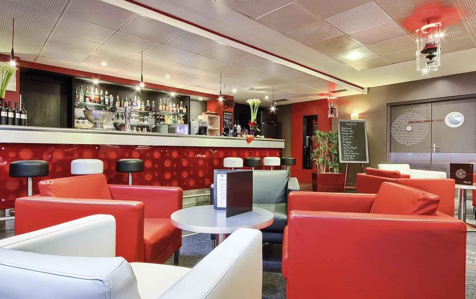 Bar Photo