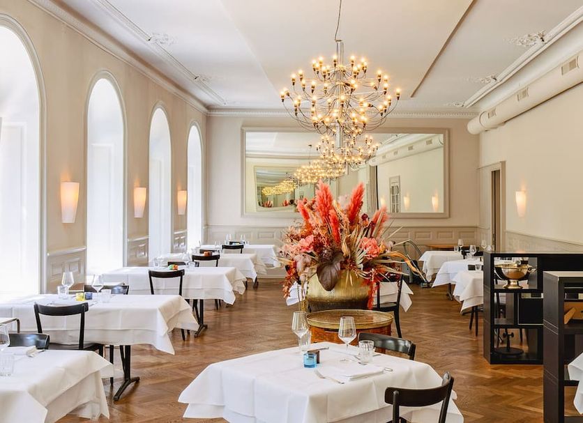 Restaurant Photo