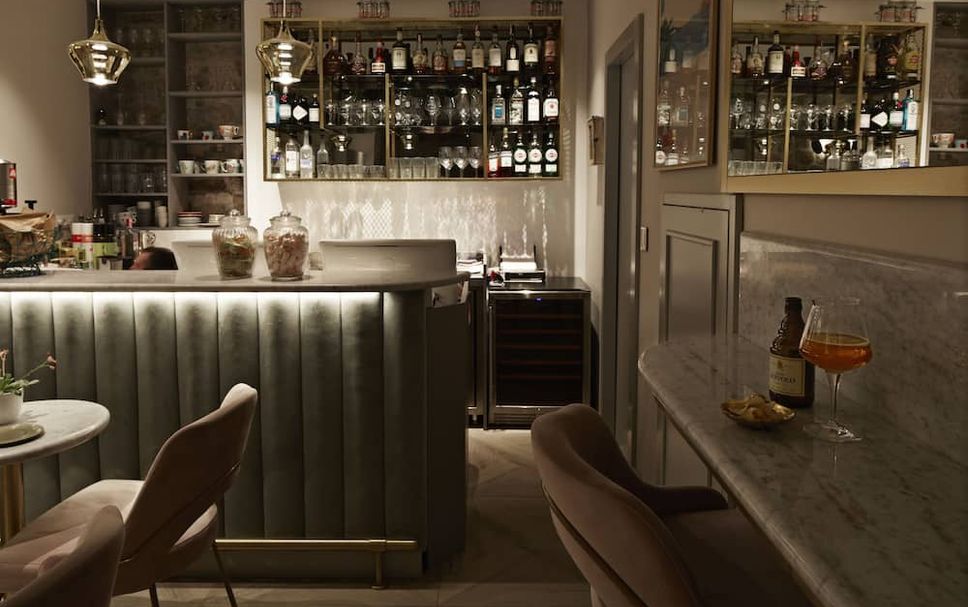 Bar Photo