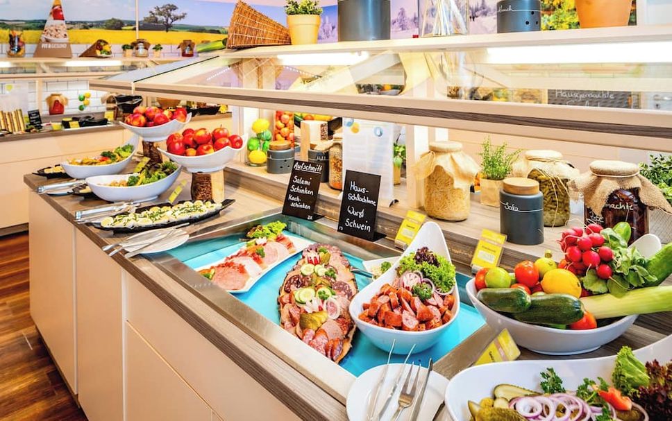 Buffet Photo