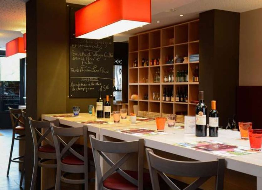 Restaurant Photo