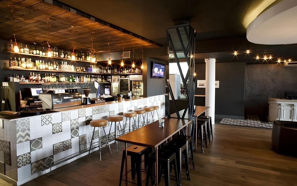 Bar Photo