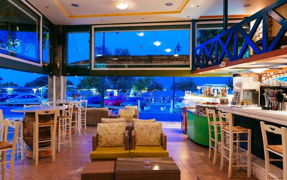 Bar Photo