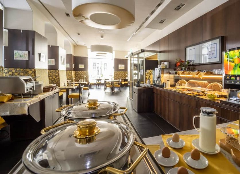 Buffet Photo