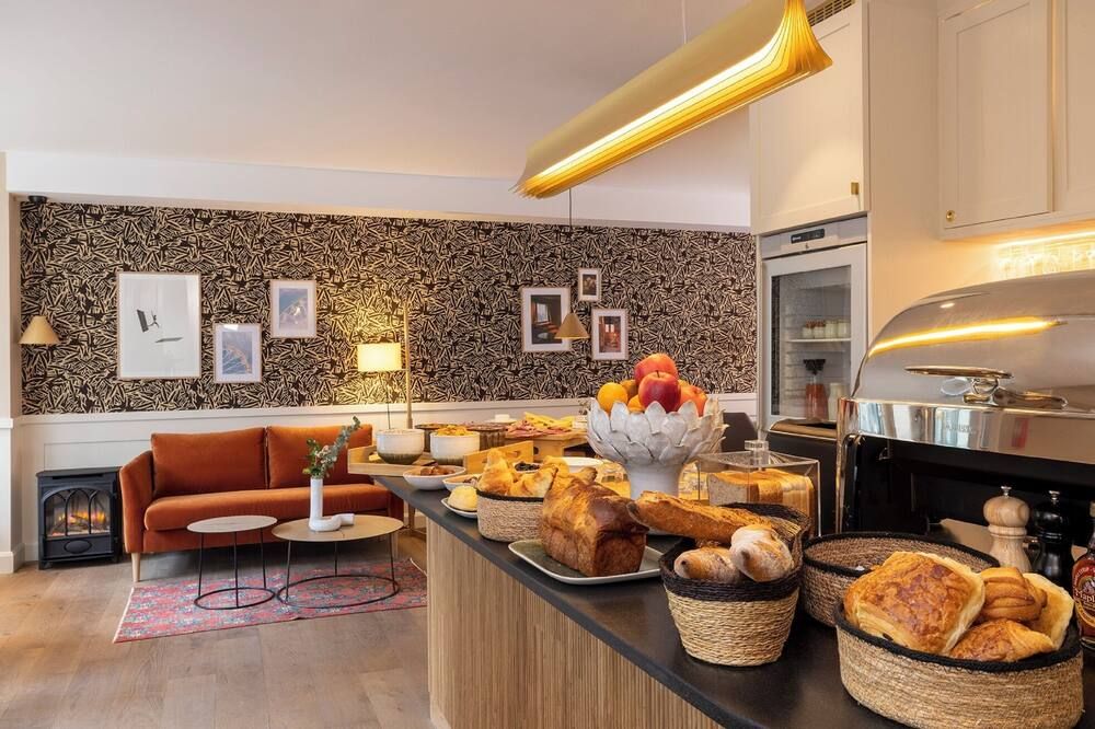 Buffet Photo