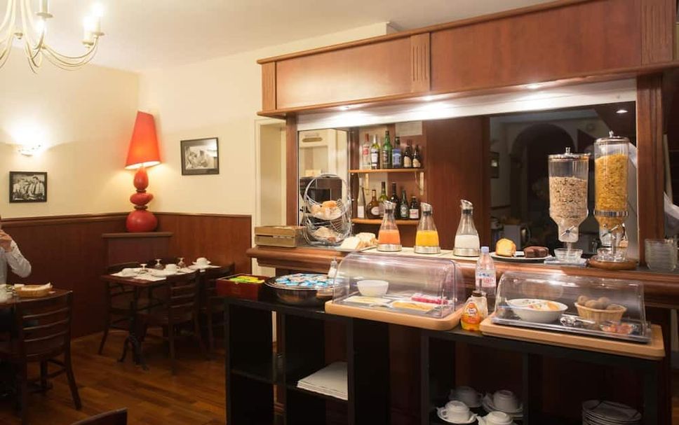 Buffet Photo