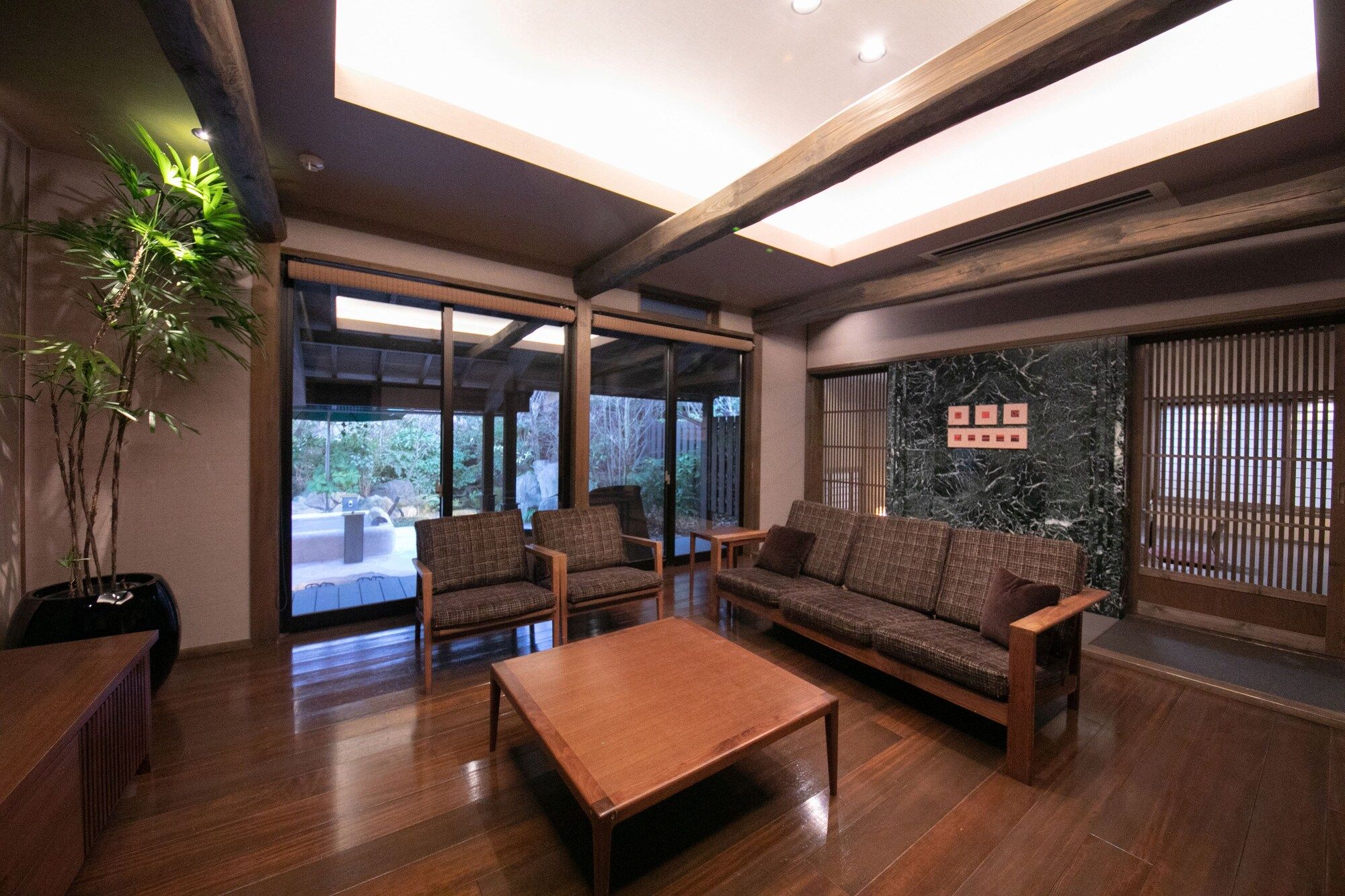 Salon
