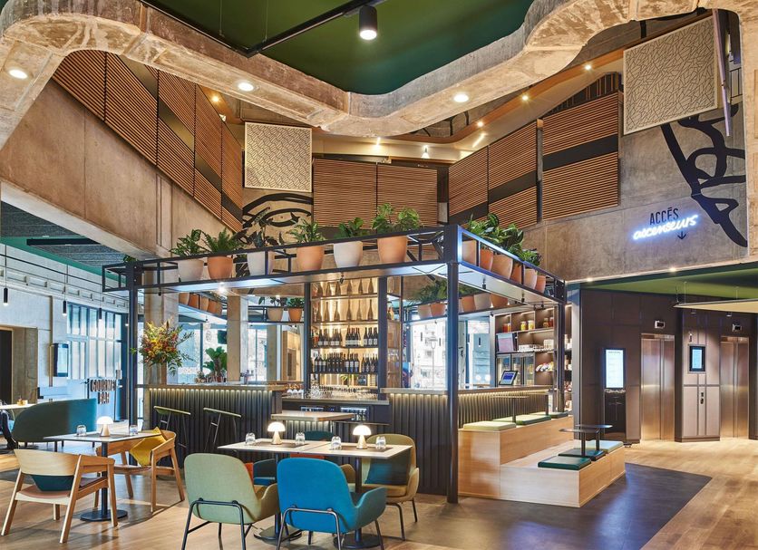 Restaurant Photo