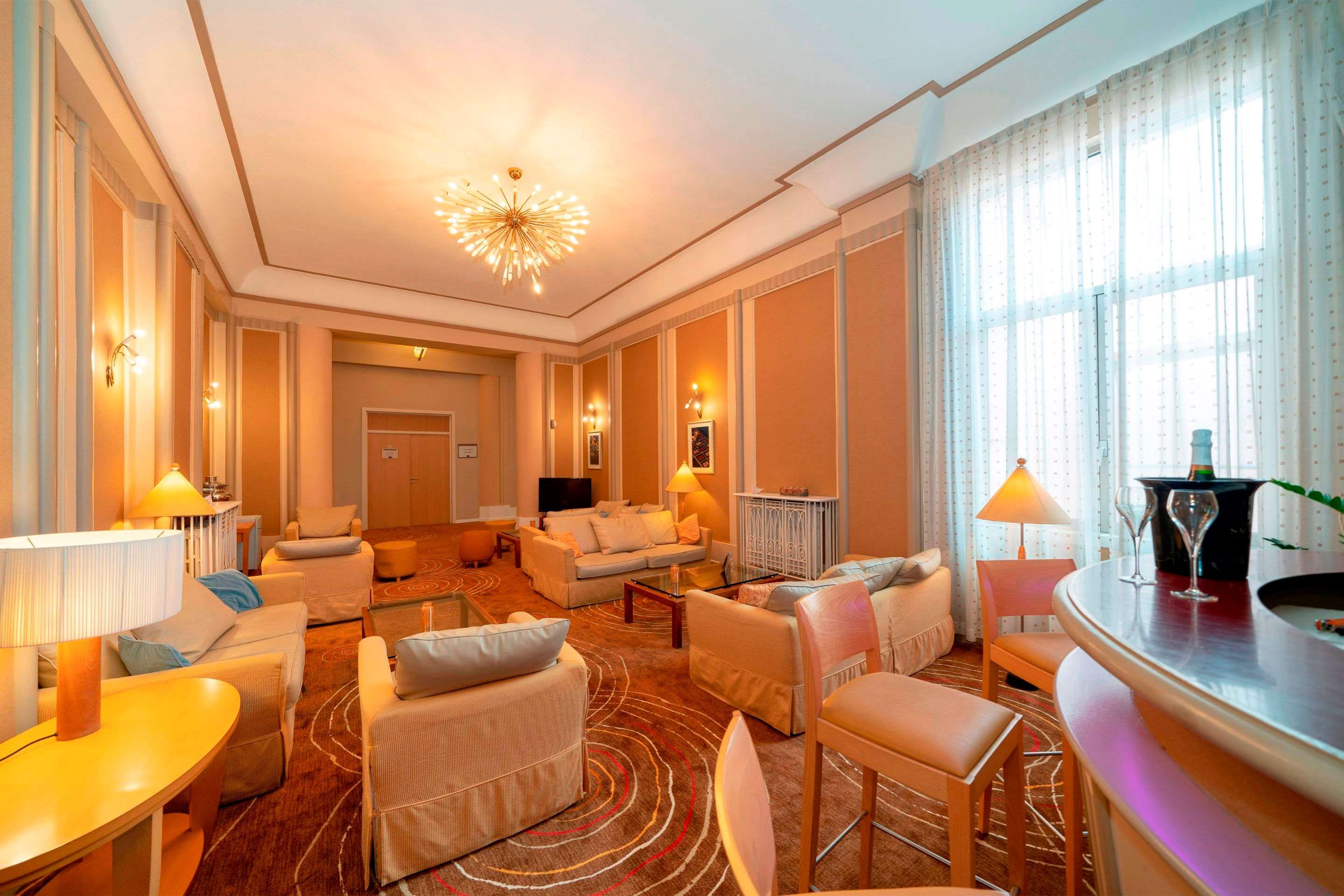 Salon