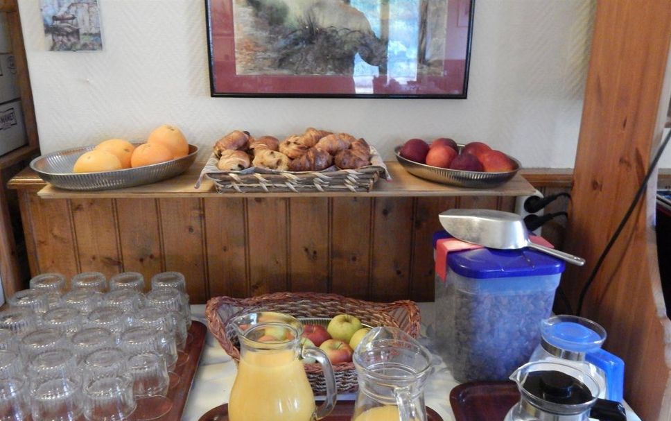 Buffet Photo