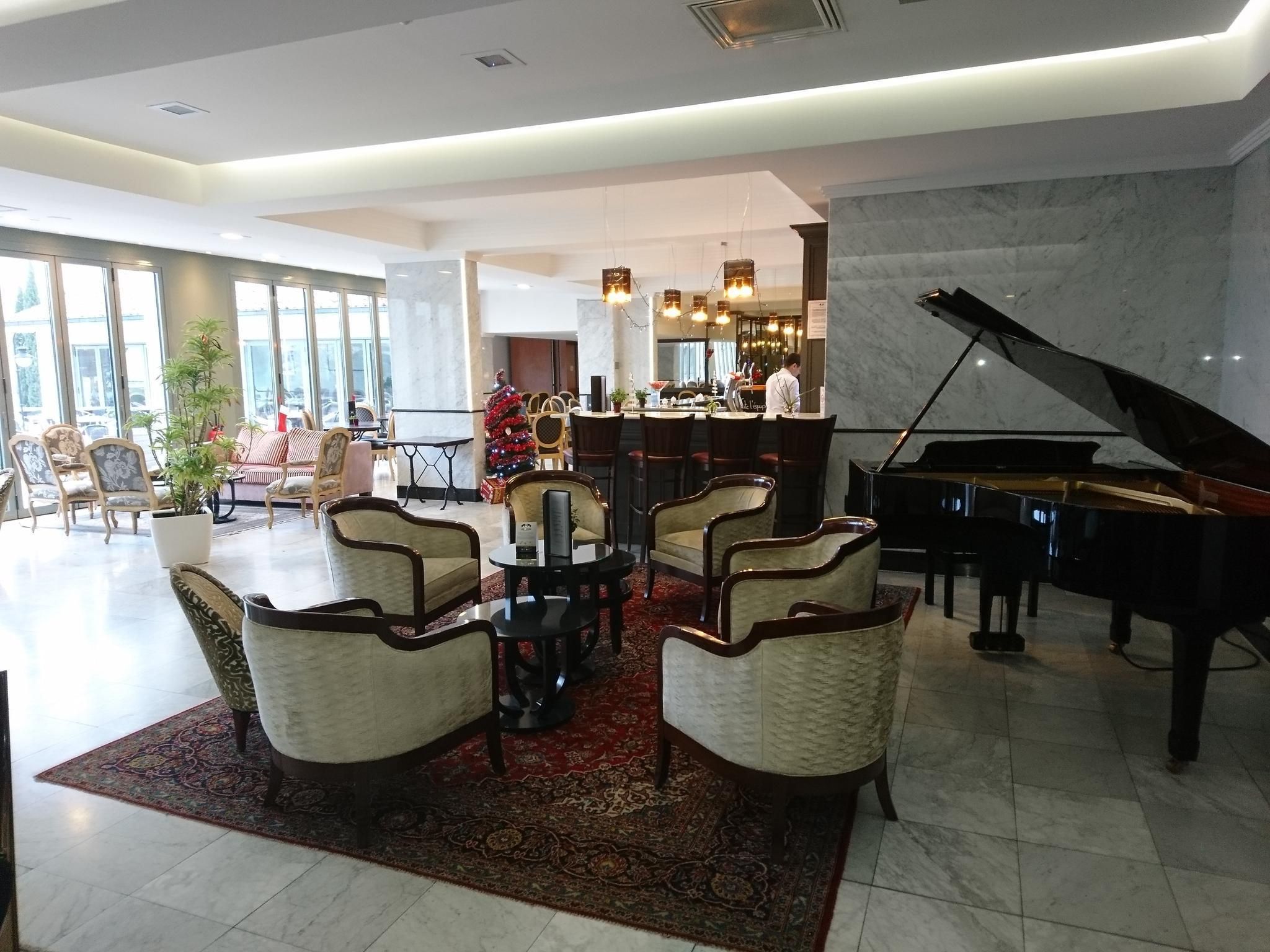 Salon