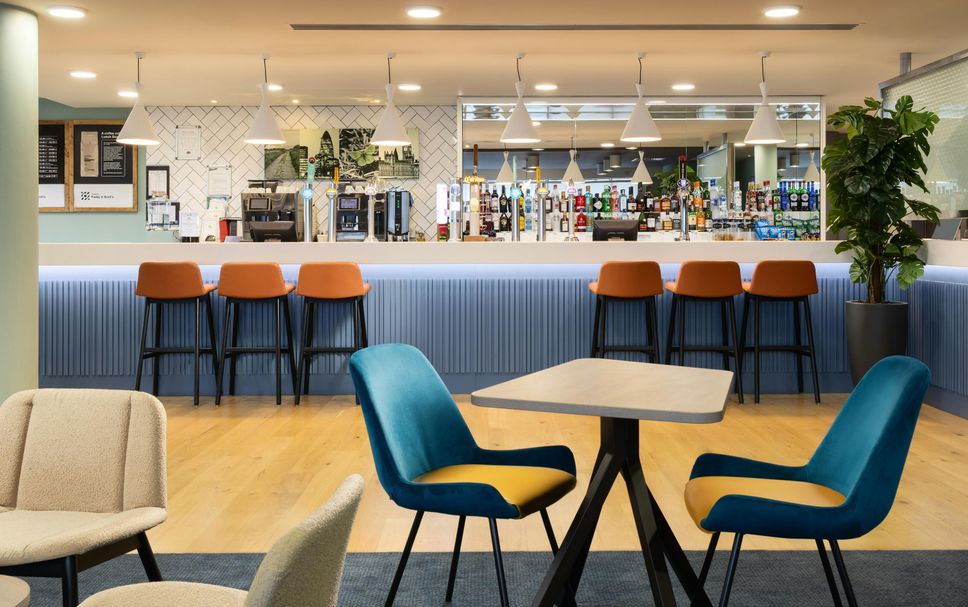 Bar Photo