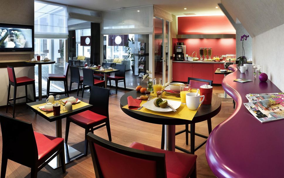 Restaurant Photo