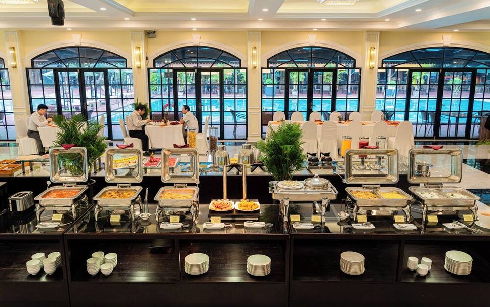 Buffet Photo