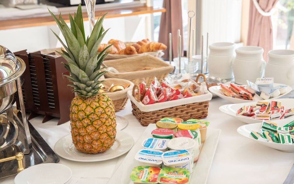 Buffet Photo