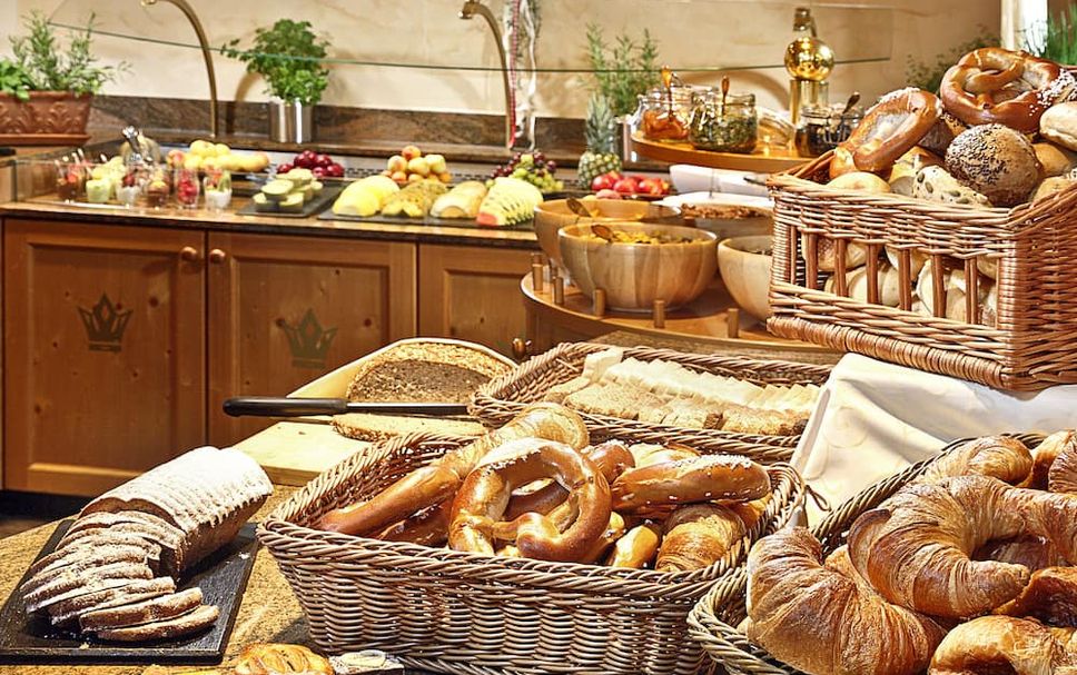 Buffet Photo