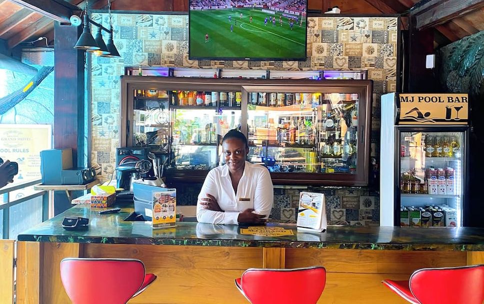 Bar Photo
