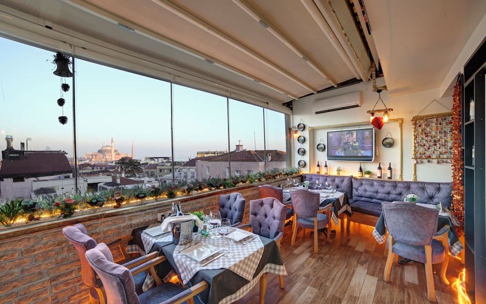 Restaurant Photo
