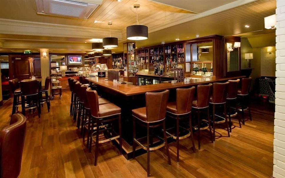 Bar Photo