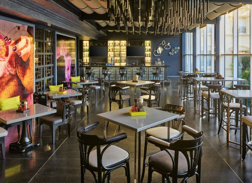 Restaurant Photo