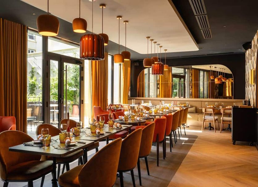 Restaurant Photo