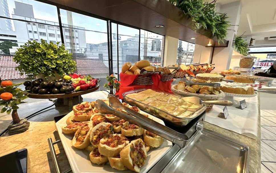 Buffet Photo