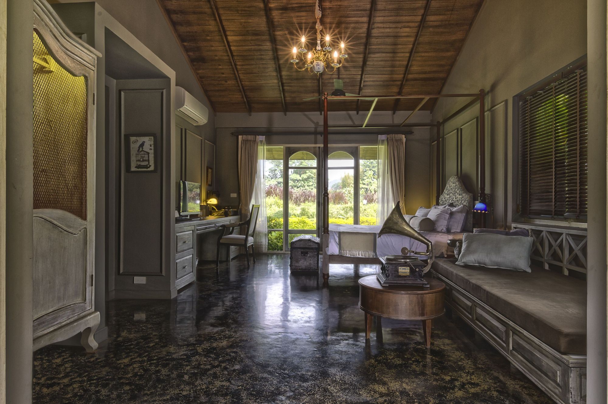 Salon