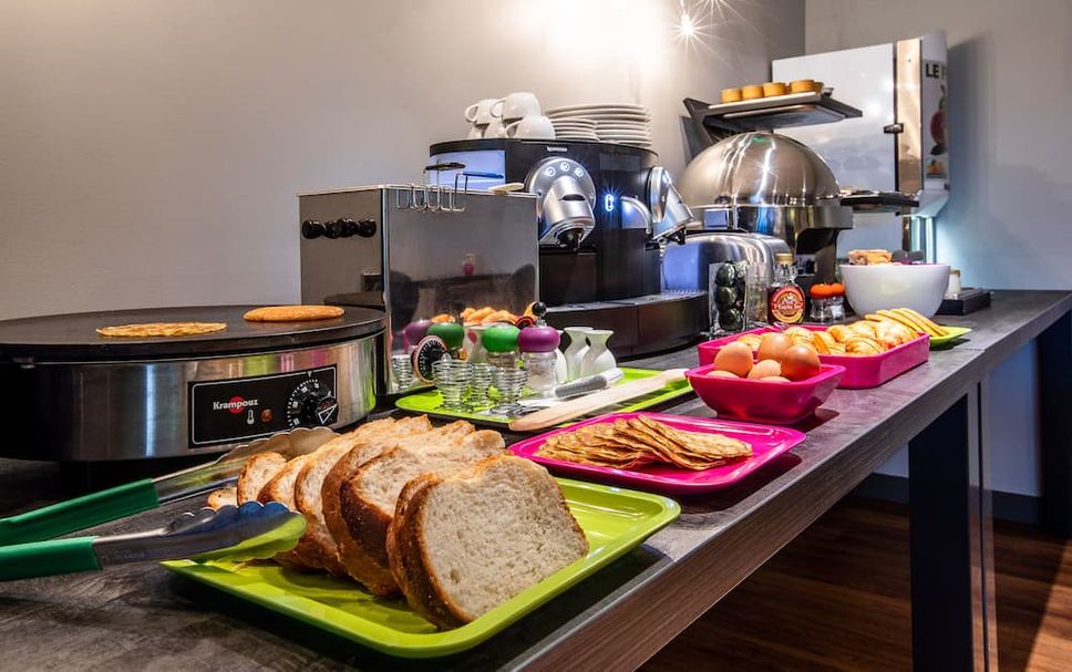 Buffet Photo