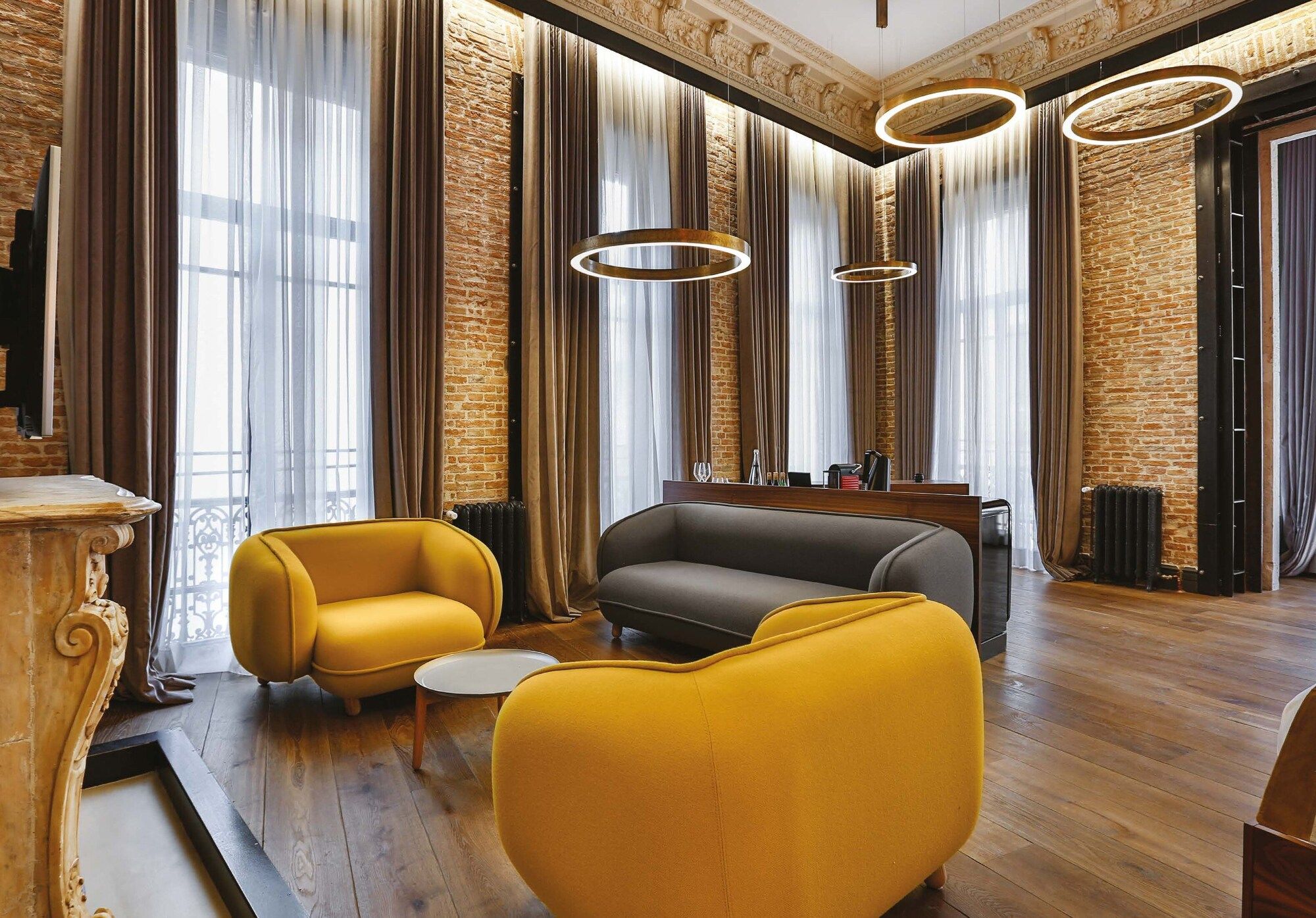 Salon