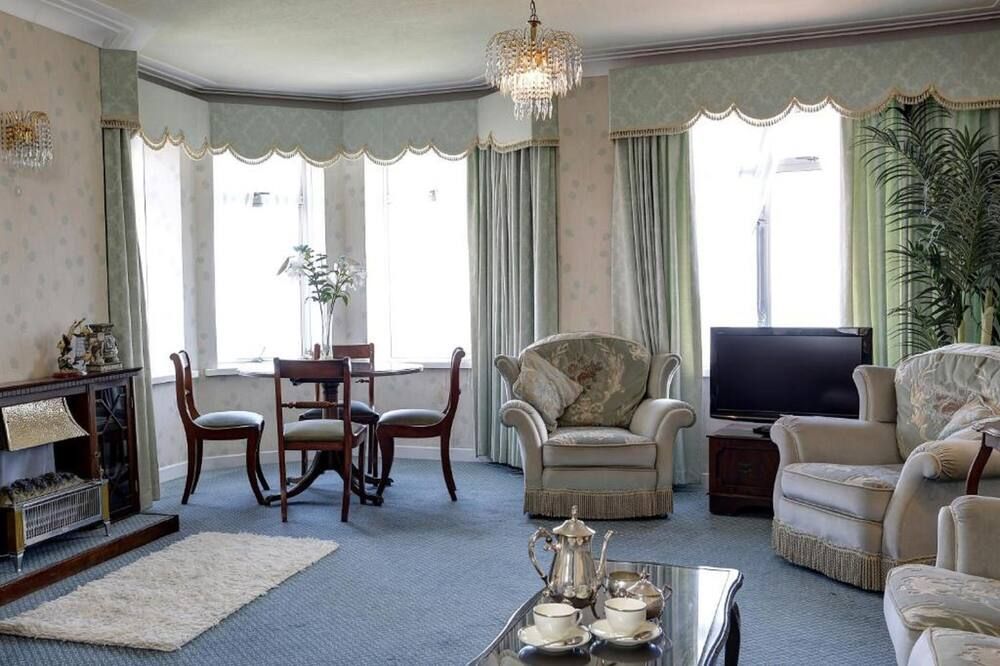 Salon