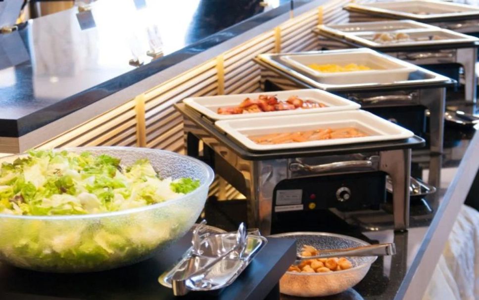 Buffet Photo
