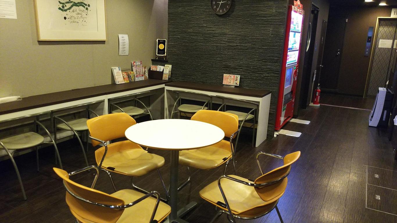 Capsule Hotel B&s Eco-Cube Shinsaibashi