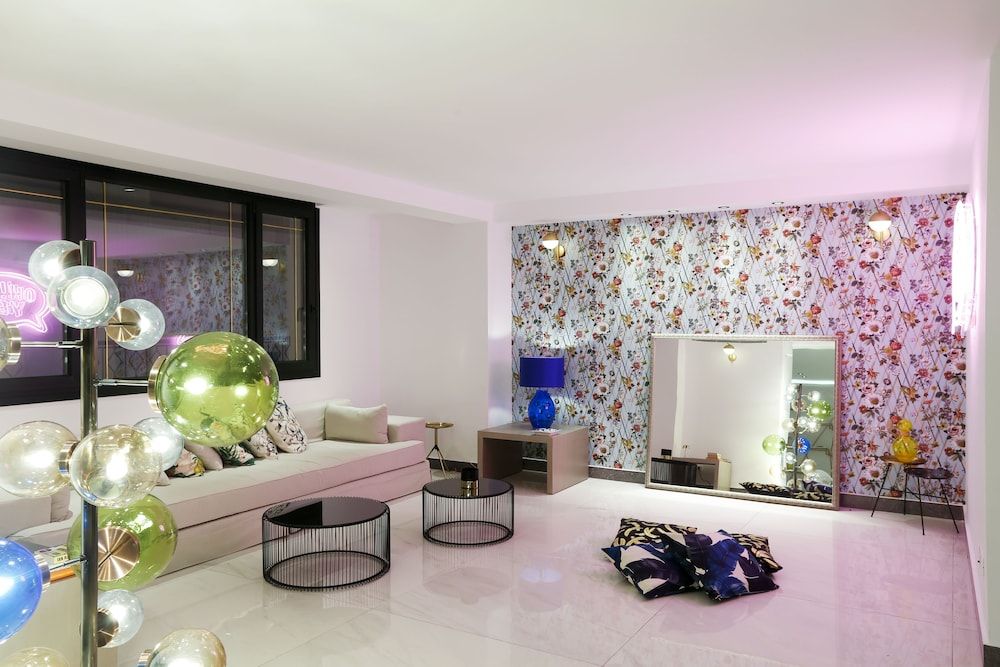 Salon
