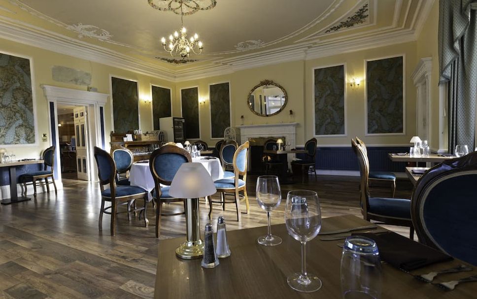 Restaurant Photo
