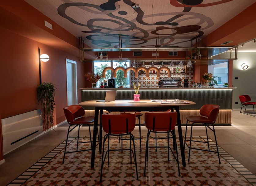 Bar Photo