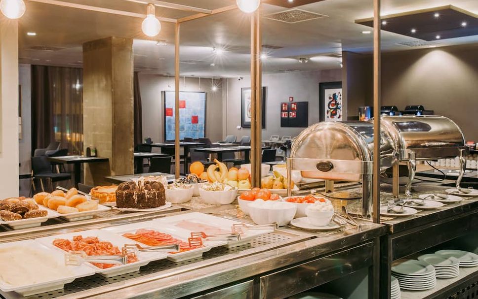 Buffet Photo