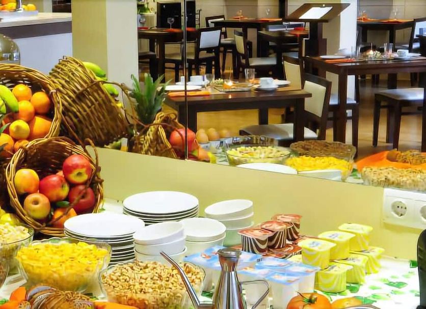 Buffet Photo
