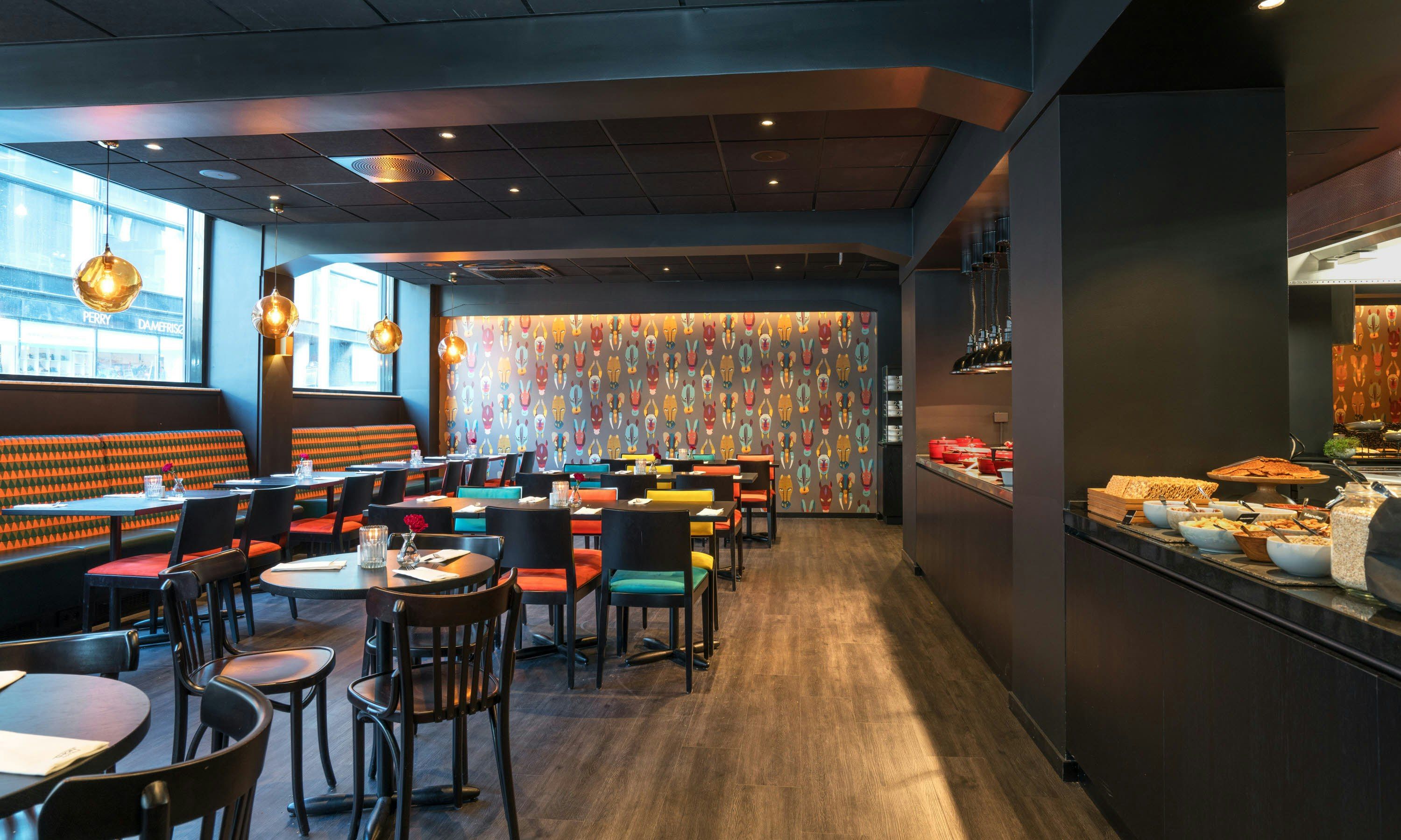 Restaurant Photo