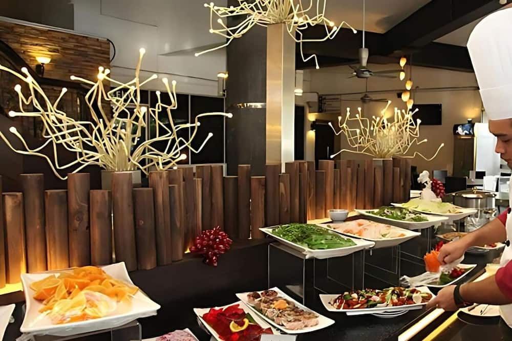 Buffet Photo