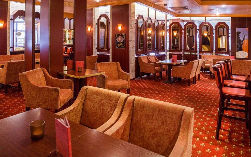 Restaurant Photo