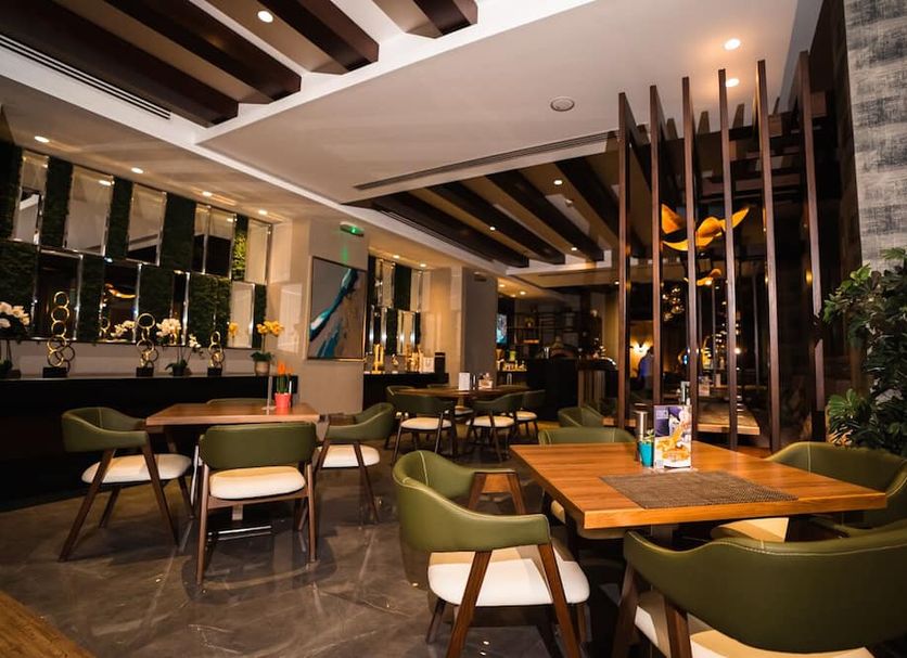 Restaurant Photo