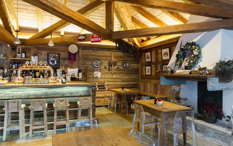 Bar Photo