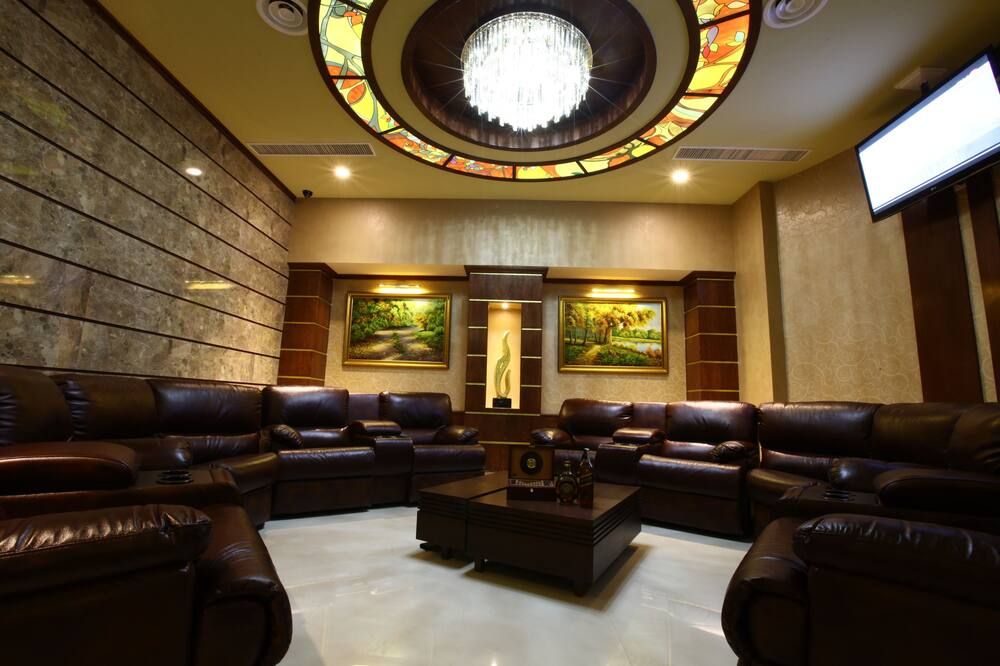 Salon