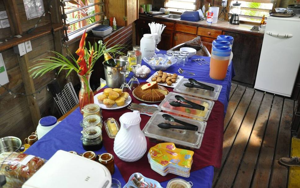 Buffet Photo